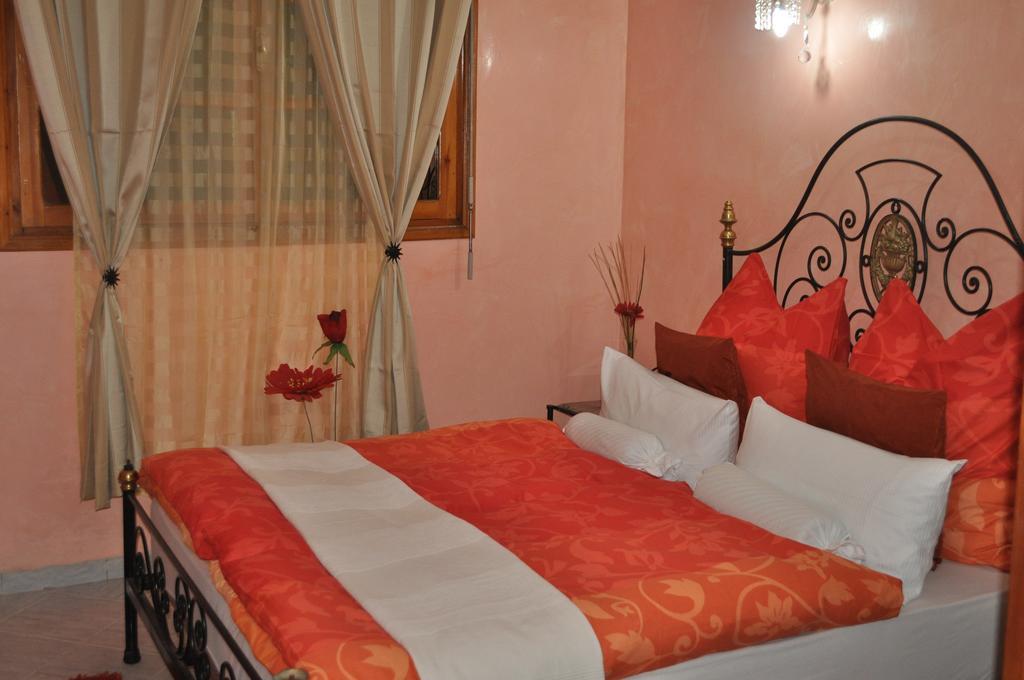 Zina Apartment Маракеш Стая снимка